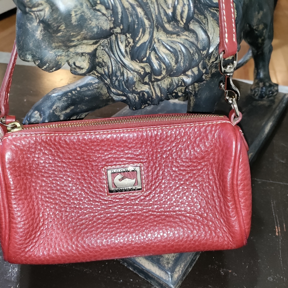 Dooney & Bourke maroon crossbody bag
